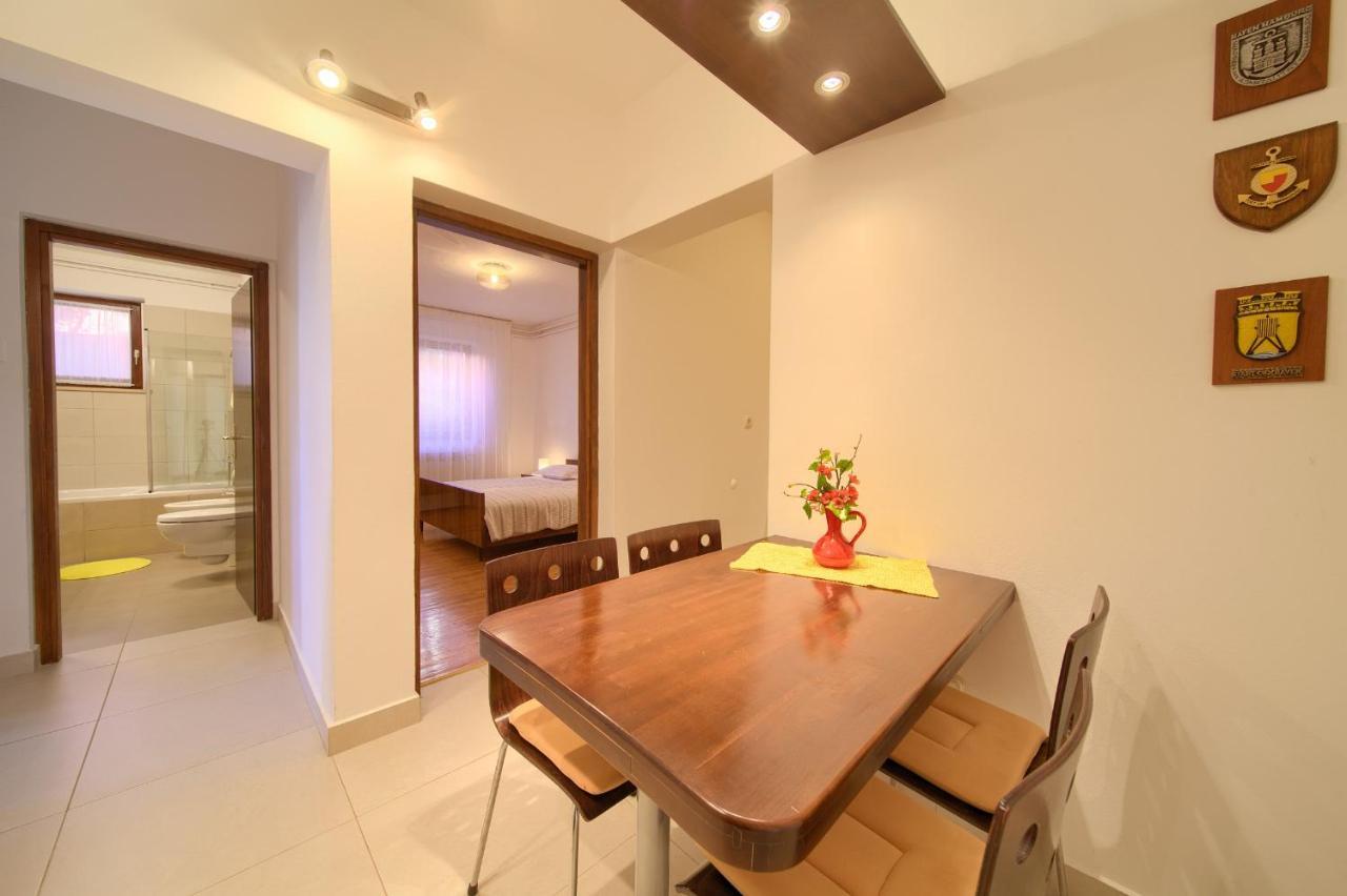 Apartments Meri Нивице Экстерьер фото